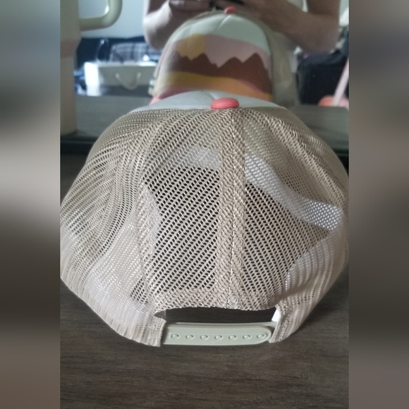 Columbia Mesh Ball Cap - Picture 5 of 5